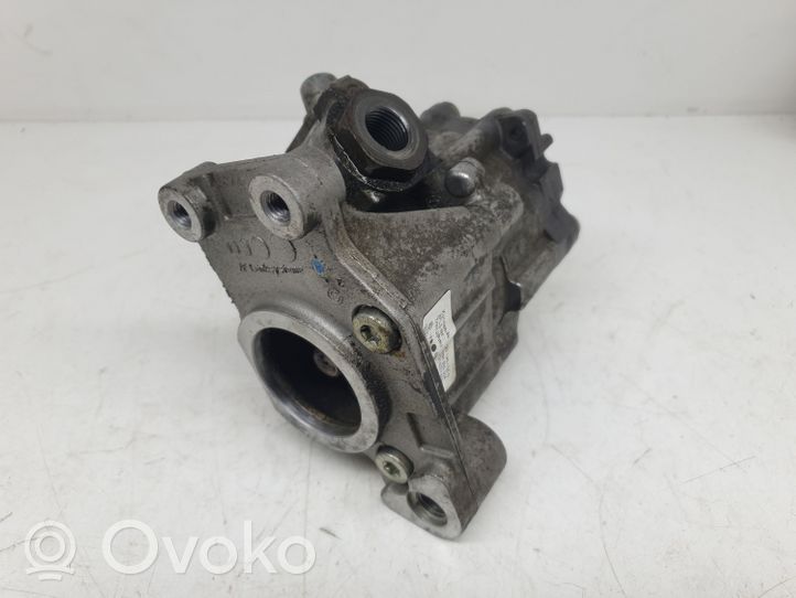 Audi RS4 Pompe de direction assistée 7694955504