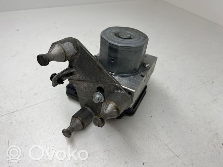 Mercedes-Benz E C207 W207 Pompe ABS A2124310848