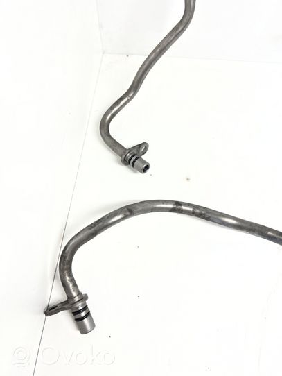 Mercedes-Benz E C207 W207 Gearbox oil cooler pipe/hose A2122700027