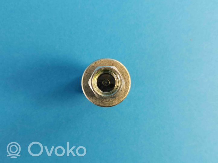 Volvo V70 Air conditioning (A/C) pressure sensor 30661940