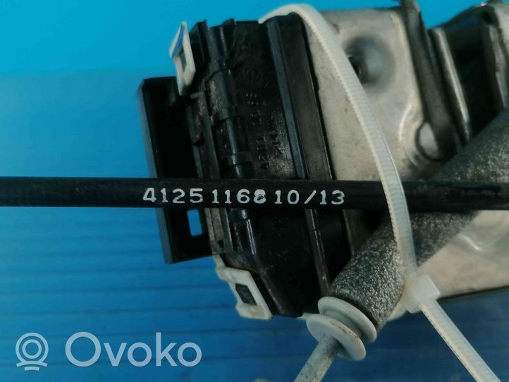 Volkswagen Crafter Priekšpusē slēdzene A9067202135