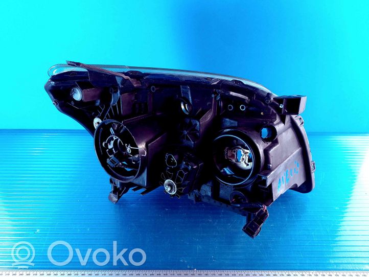 Toyota Avensis T250 Headlight/headlamp 35109