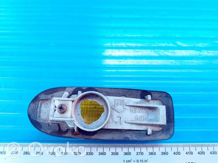 Nissan Urvan - King Van Front fender indicator light 013451