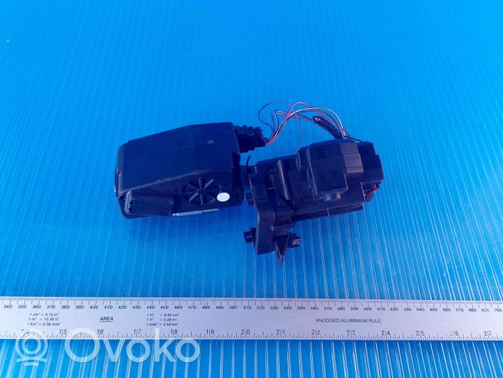 Audi A4 S4 B8 8K Virtalukko 8K0909131B