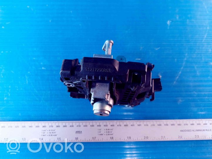 BMW i3 Klamka/wspornik zewnętrzny drzwi przednich 51217290863