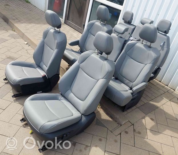 Toyota Sienna XL40 IV Sėdynių komplektas 