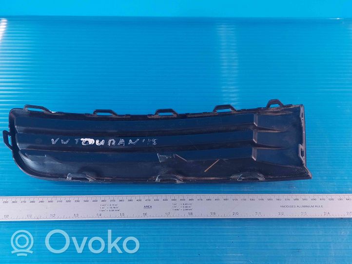 Volkswagen Touran III Grille inférieure de pare-chocs avant 5TA853665