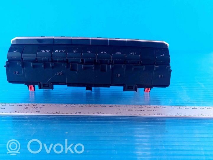 Toyota Sienna XL40 IV Ilmastoinnin ohjainlaite 5590008300