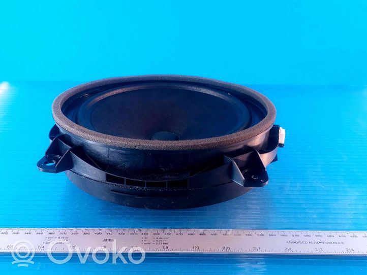 Toyota Sienna XL40 IV Haut-parleur de porte avant 861600E340