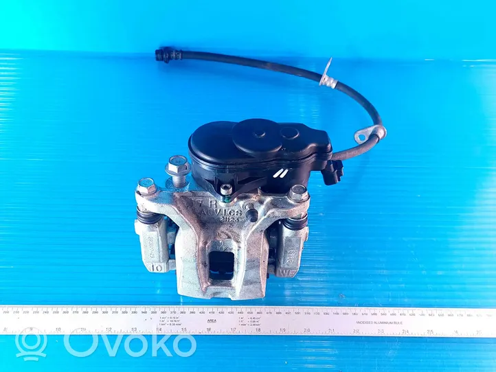 Toyota Sienna XL40 IV Tylny zacisk hamulcowy 28300729