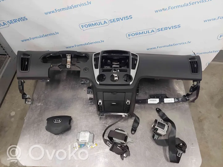 KIA Ceed Oro pagalvių komplektas su panele 847101H050EQ