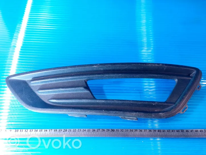 Ford Focus Priešrūkinio žibinto apdaila/ grotelės F1EB15A299A