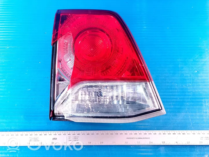 Toyota Land Cruiser (J200) Luces portón trasero/de freno 60172