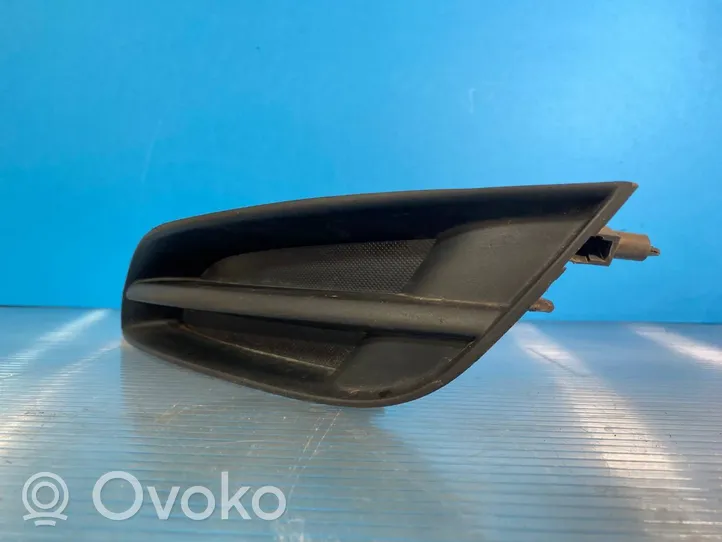 Toyota Auris 150 Kratka dolna zderzaka przedniego 8148202030