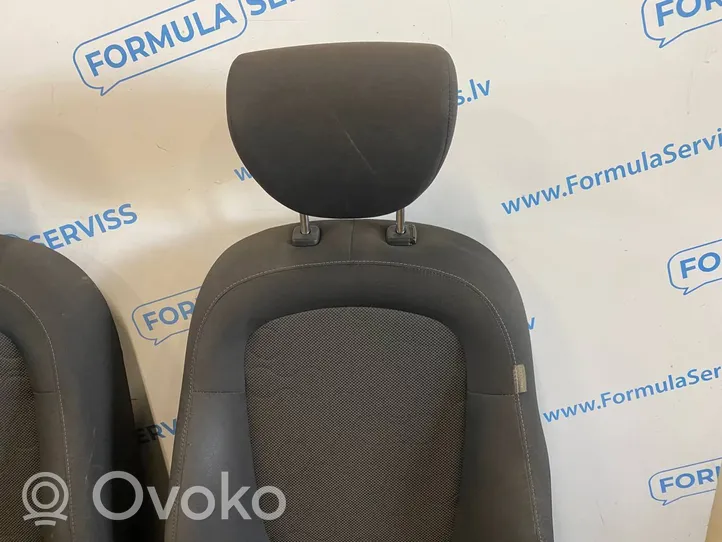Hyundai i20 (PB PBT) Fotele / Kanapa / Komplet 
