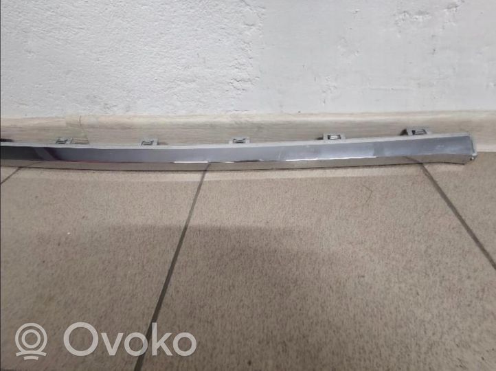 Volvo XC60 Modanatura separatore del paraurti anteriore 32227904