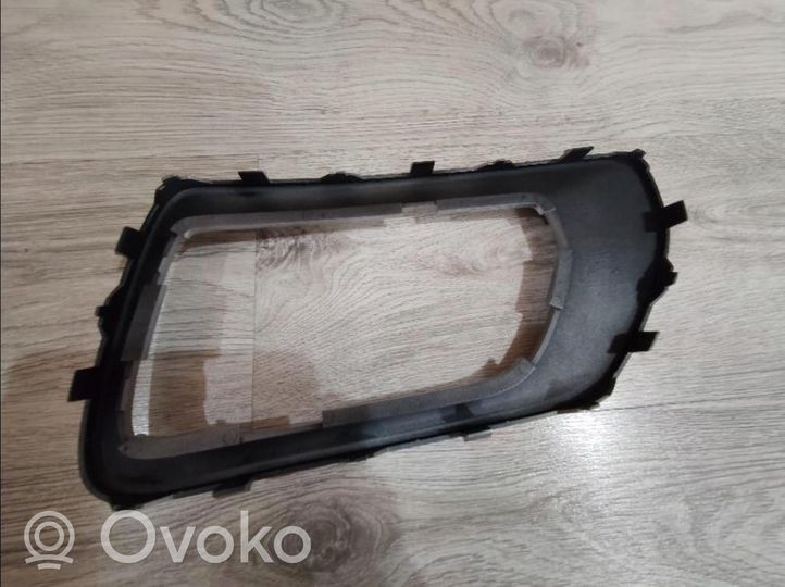 Volvo XC70 Kratka dolna zderzaka przedniego 30744506