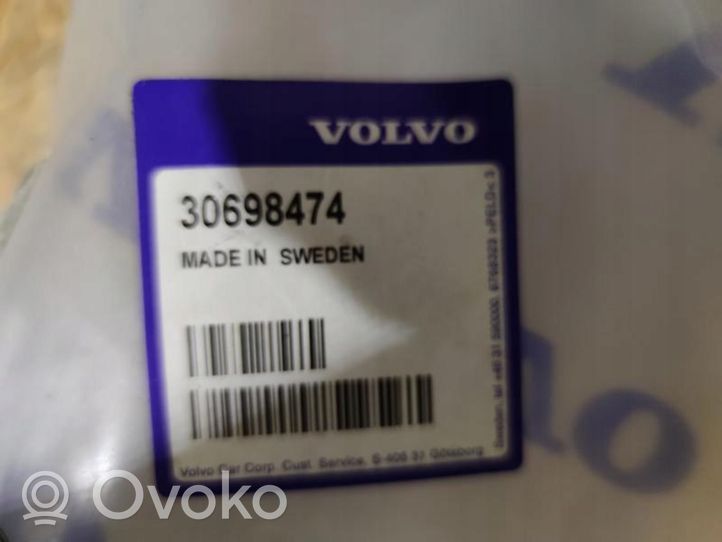 Volvo XC70 Listwa zderzaka tylnego 30698474