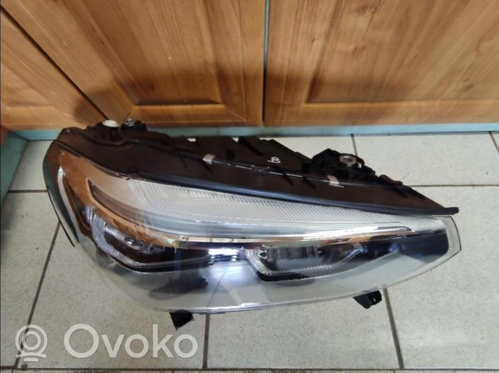 BMW X3 G01 Lampa przednia 7466120-05