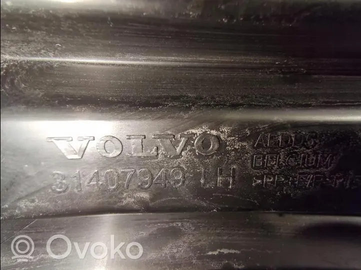 Volvo S90, V90 Etupuskurin alempi jäähdytinsäleikkö VOLVO