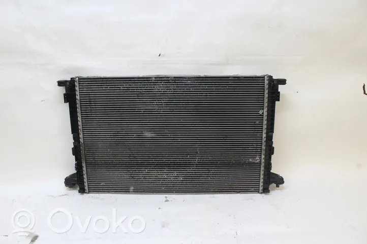 Audi A4 S4 B9 Coolant radiator 