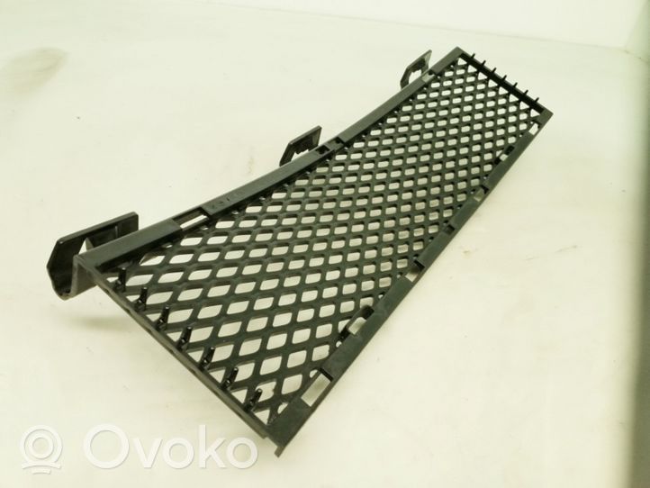 BMW 6 E63 E64 Grille inférieure de pare-chocs avant 7008820