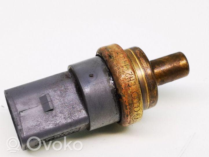 Audi A4 S4 B7 8E 8H Sonde de température de liquide de refroidissement 06A919501