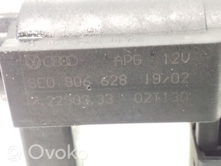 Volkswagen PASSAT B5.5 Turboahtimen magneettiventtiili 8E0906628