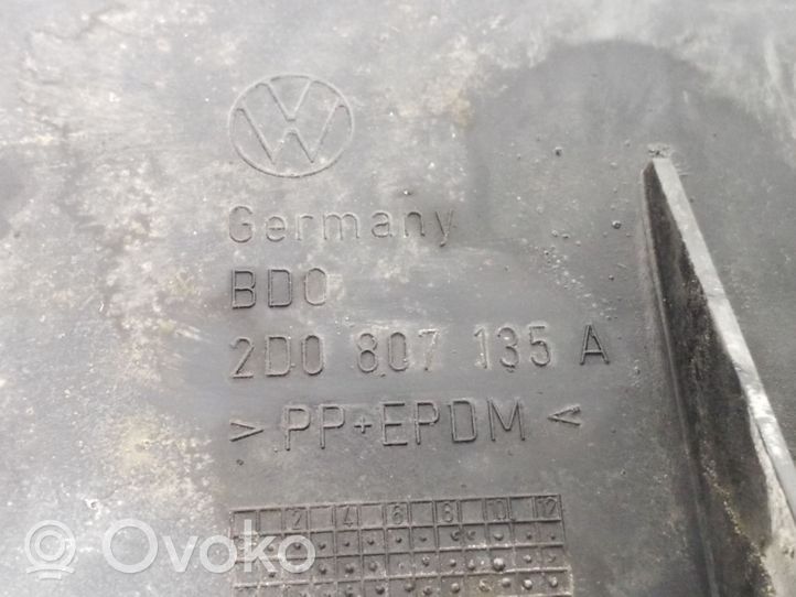 Volkswagen II LT Uchwyt / Mocowanie zderzaka przedniego 2D0807135A