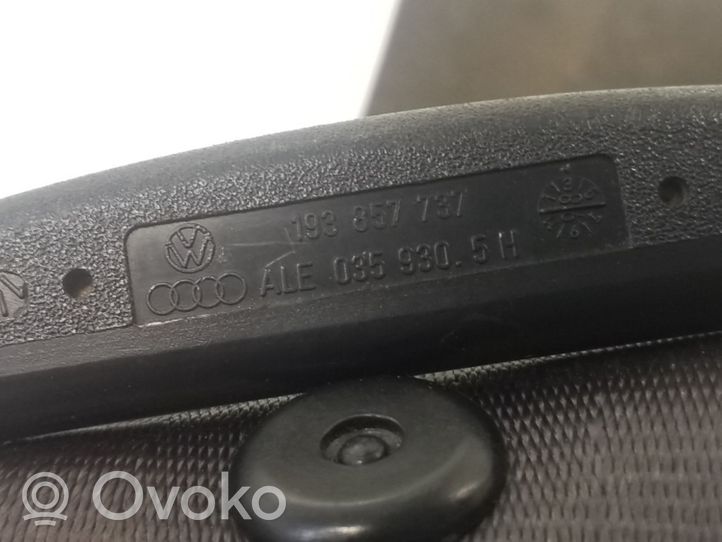 Audi A4 S4 B5 8D Rear seatbelt 193857737