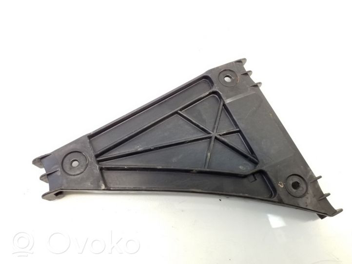 Audi A4 S4 B5 8D Staffa angolare del supporto di montaggio del paraurti 8D0807483