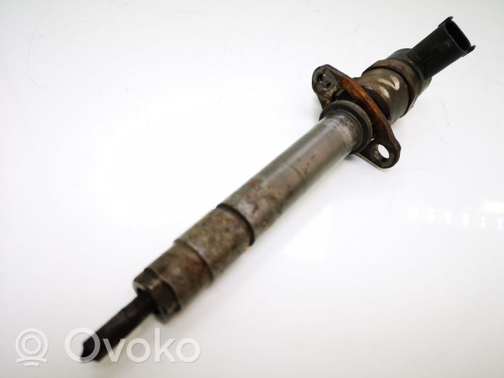 Volvo V70 Fuel injector 8658352