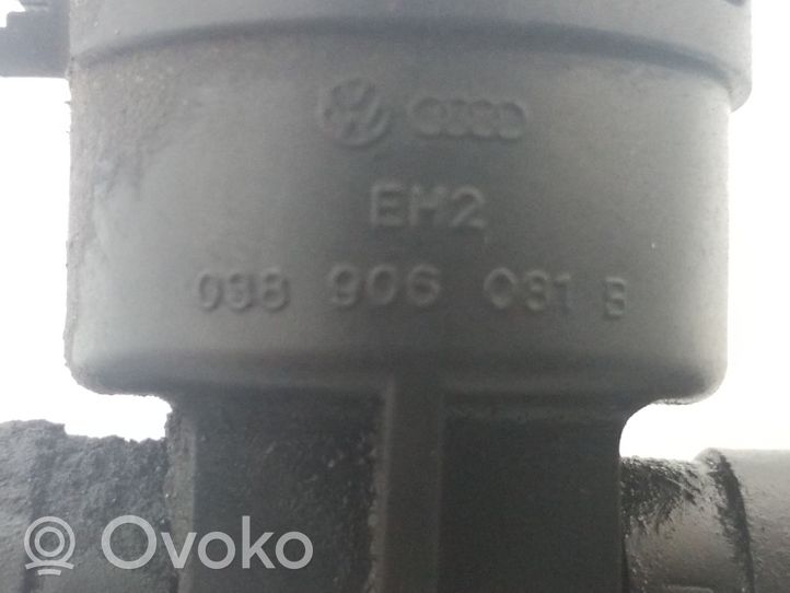 Volkswagen PASSAT B5.5 Топливная трубка (трубки) 038906081B