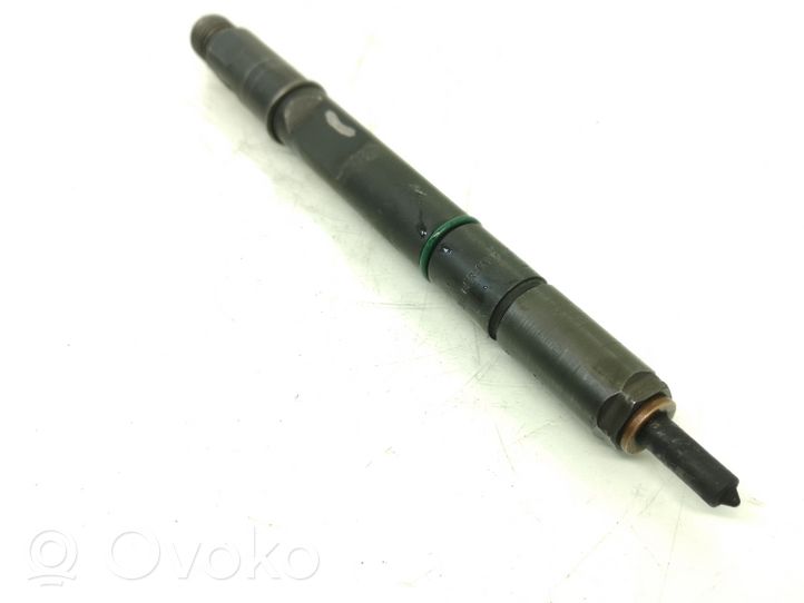 Volkswagen Golf I Injecteur de carburant 059130201E