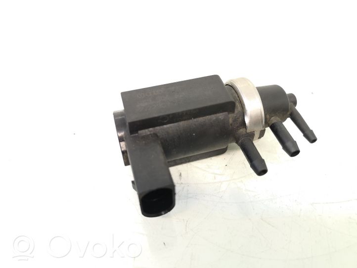 Volkswagen Golf I Solenoidinis vožtuvas 059906627B