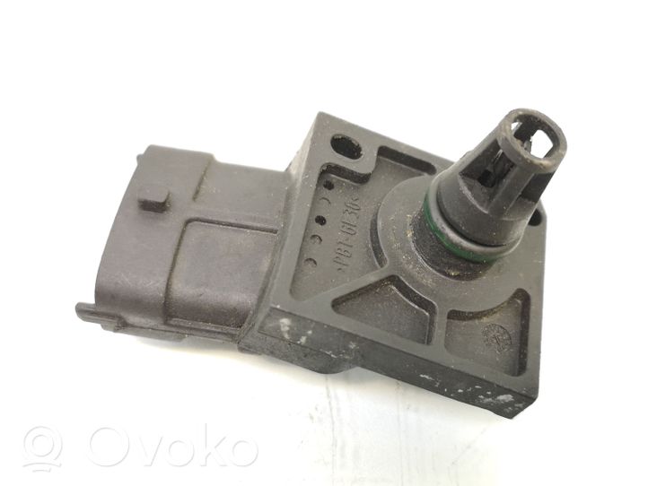 Volkswagen Golf I Sensor de temperatura de la toma de aire 8200194432