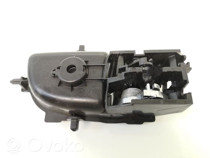 Toyota Yaris Galinė atidarymo rankenėlė vidinė 92057A1