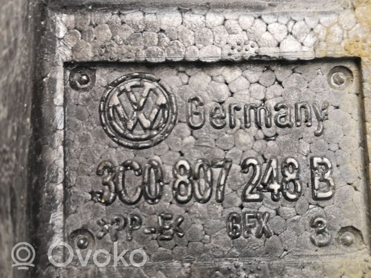 Volkswagen PASSAT B6 Путопласт бампера 3C0807248B