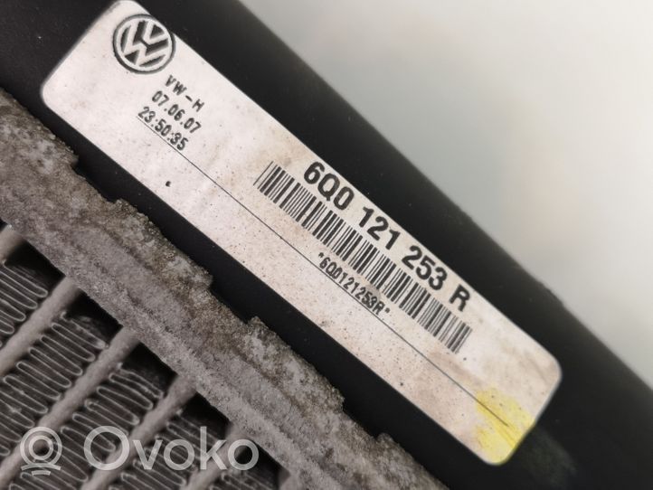 Volkswagen Polo IV 9N3 Radiatore di raffreddamento 6Q0121253R