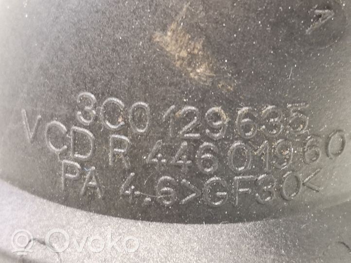 Volkswagen Polo IV 9N3 Oro vamzdis į turbiną 3C0129635