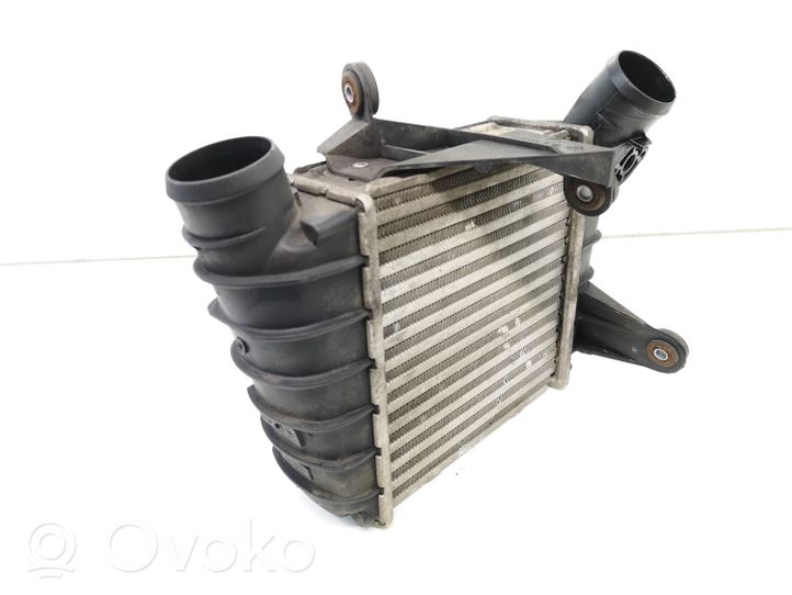 Volkswagen Polo IV 9N3 Chłodnica powietrza doładowującego / Intercooler 6Q0145804G