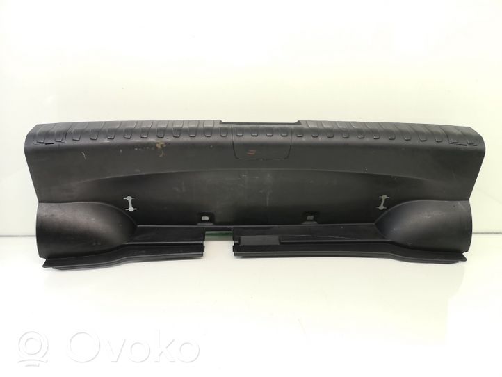 BMW 1 E81 E87 Rivestimento di protezione sottoporta del bagagliaio/baule 7123335