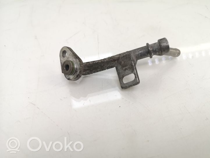 Volkswagen Golf V Tubo flessibile del liquido di raffreddamento del motore 06A103212A