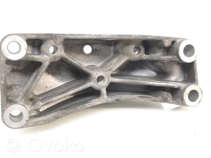 Volkswagen Golf V Supporto di montaggio scatola del cambio 1K0199117