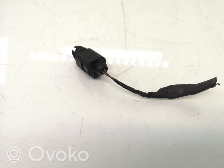 Audi A3 S3 A3 Sportback 8P Outside/exterior temperature sensor 8Z0820535