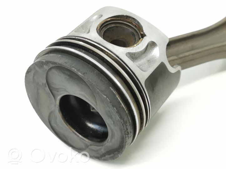 Volkswagen Jetta V Piston with connecting rod 3411065