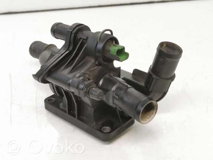 Ford Focus Tubo flessibile del liquido di raffreddamento del motore 9670253780