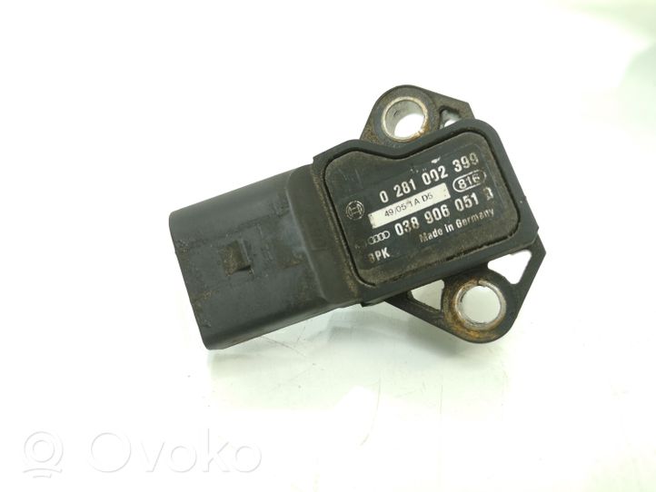 Skoda Octavia Mk2 (1Z) Sensore della temperatura dell’aria aspirata 038906051B