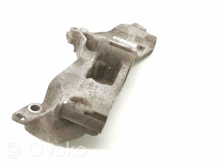 Renault Kangoo II A/C compressor mount bracket 8200669495