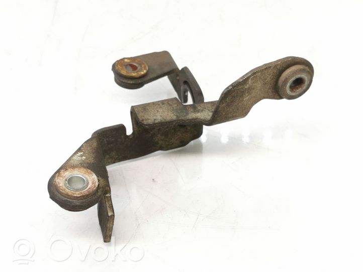 Ford Focus Supporto del cavo della leva del cambio AV6R7474HD